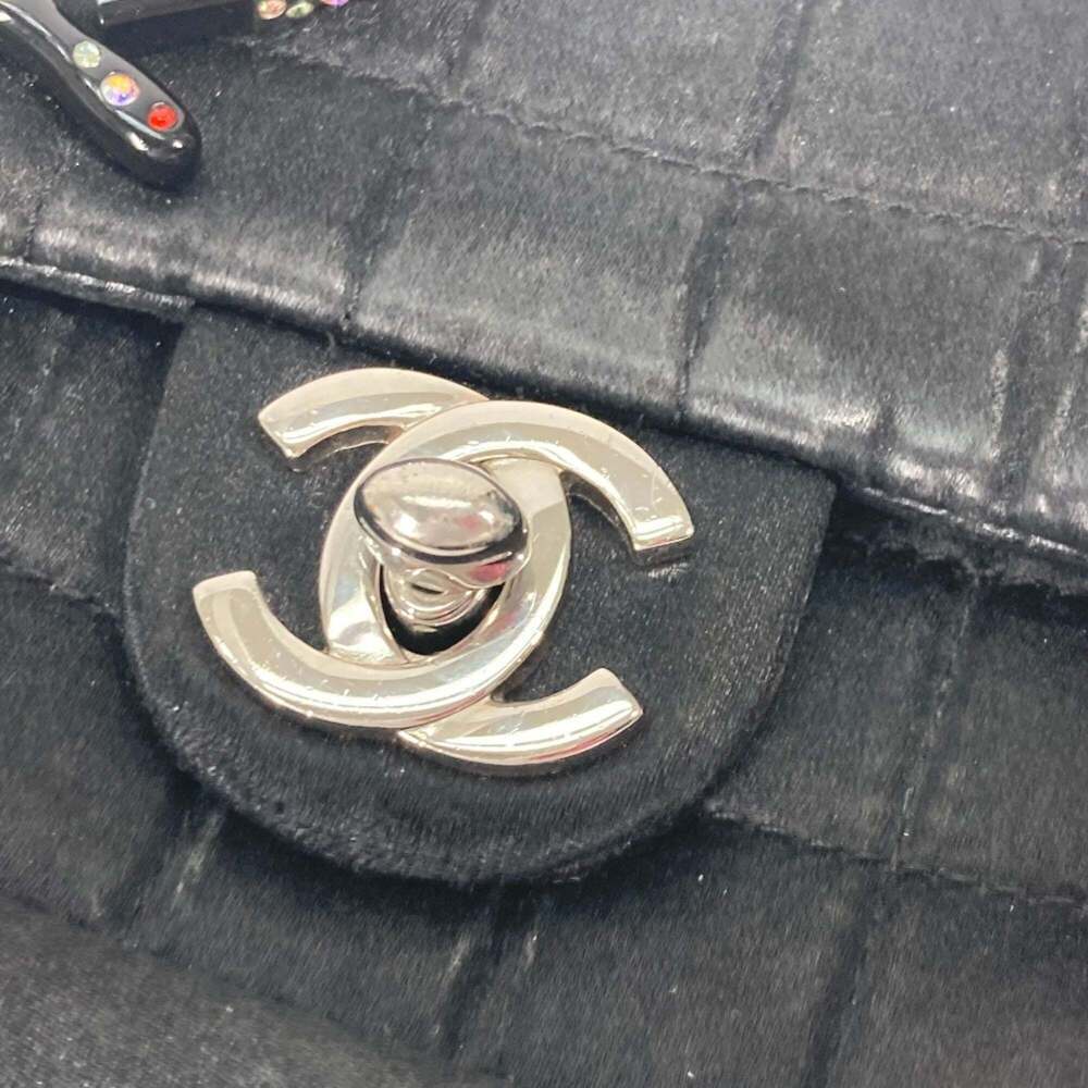 CHANEL Black Pochette Shoulder Bag - Picture 7 of 13